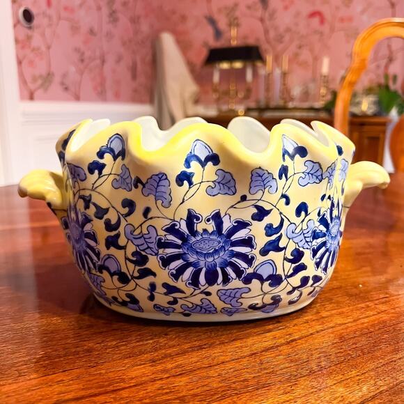 Andrea By Sadek Other - Andrea By Sadek 10in Yellow Blue Chinoiserie Floral Scallop Planter Cachepot Vtg